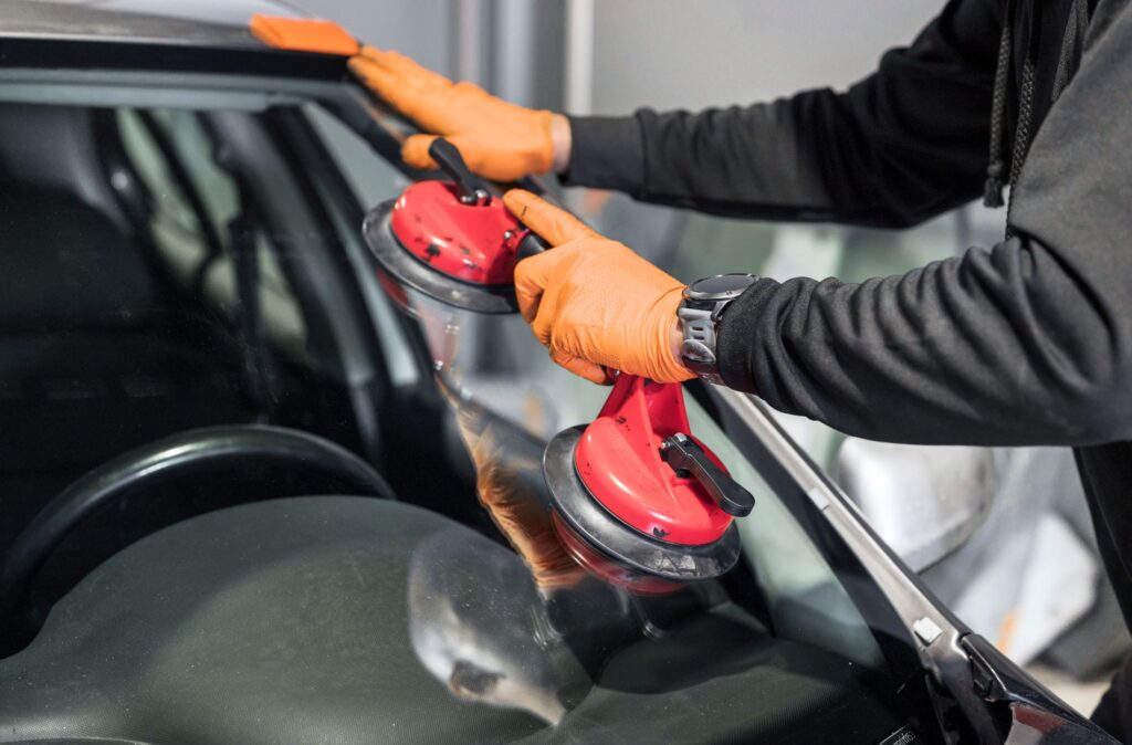 auto glass replacement