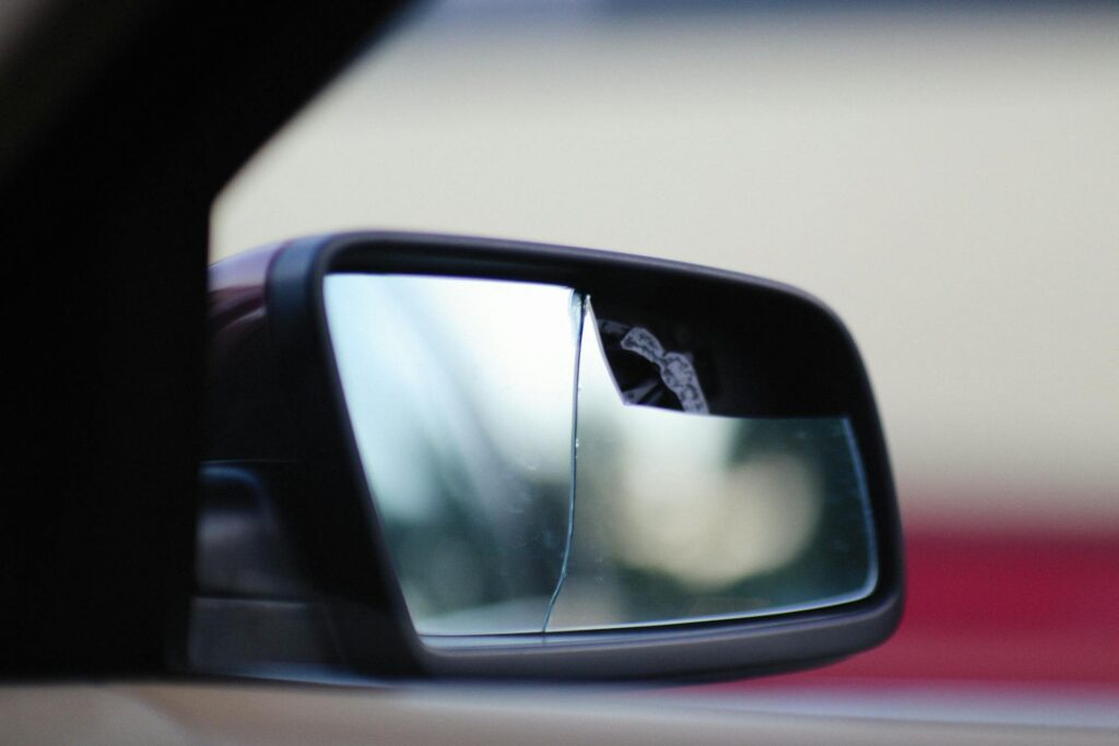 Auto Side Mirror Glass Replacement